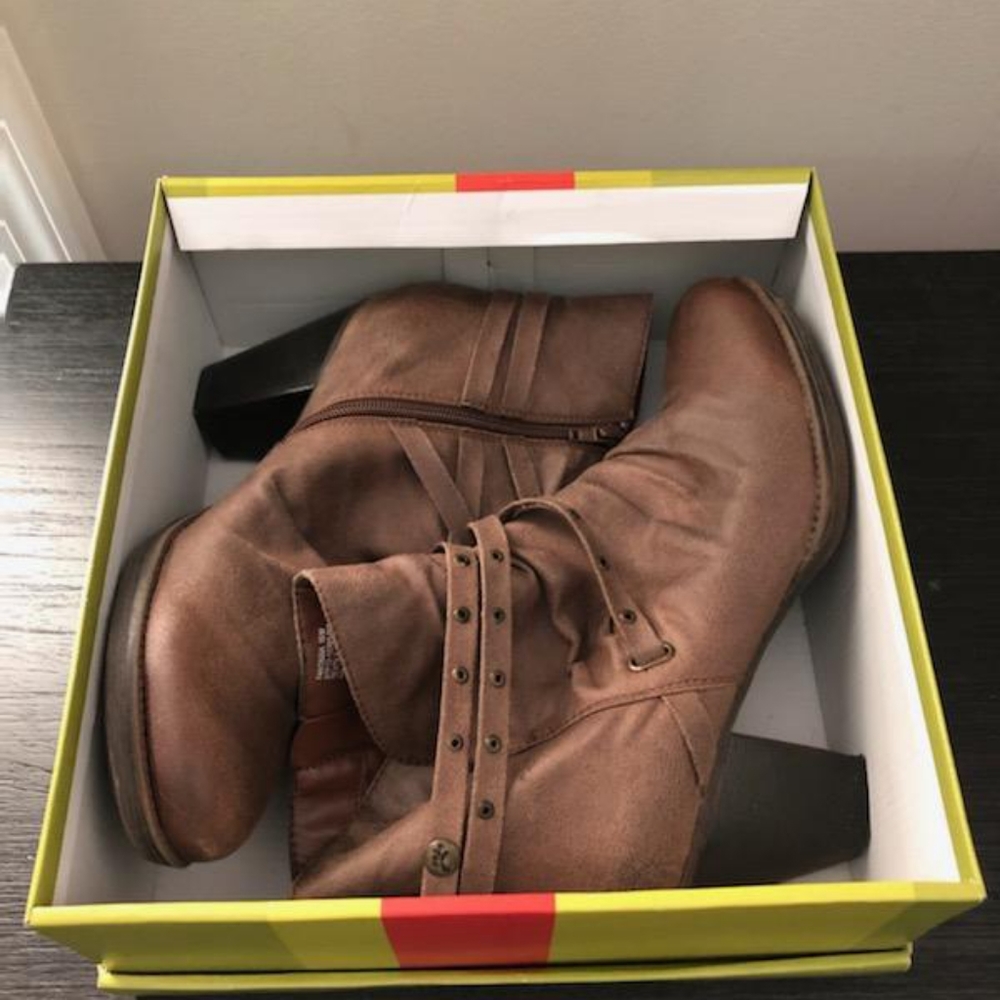 Fantasia bootie, mushroom